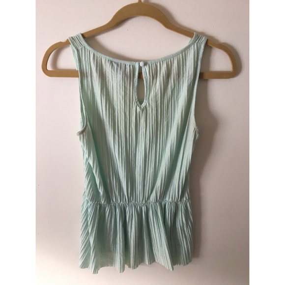 Peplum style tank - Picture 2 of 3